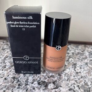 Giorgio Armani  Luminous Silk Foundation - Shade #13 -  1oz / 30mL NWT